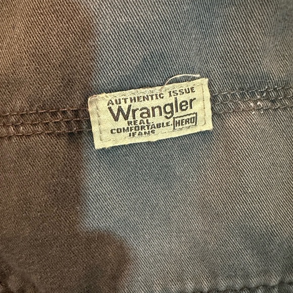 Wrangler Shorts Mens 38 Gray Duck Canvas Carpenter Utility Workwear Outdoors - Picture 6 of 6